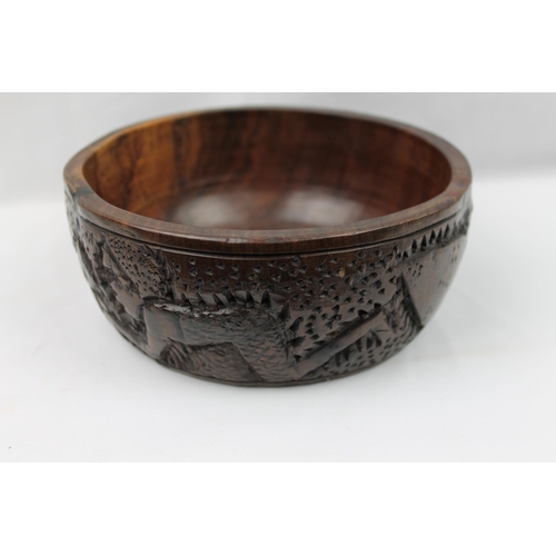 34 - Hand Carved Wooden African Bowl, 16 cm in diameter