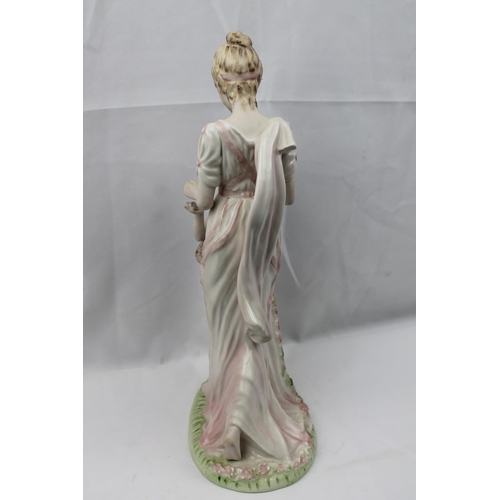 38 - Wedgwood Porcelain, The Classical Collection , Tender Moments, Hand Decorated, Modelled by Jenny Oli... 