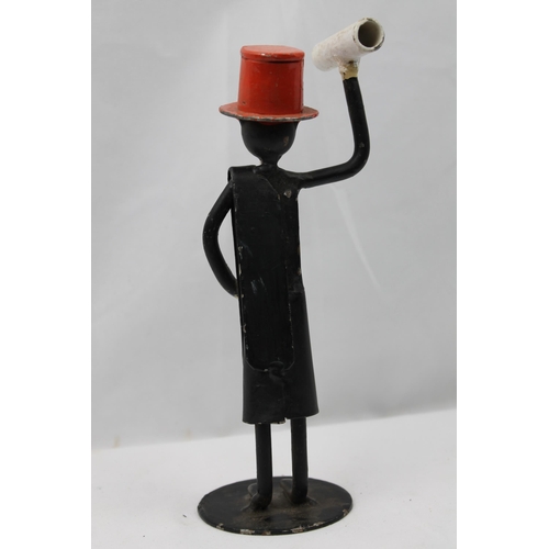 96 - Vintage Metal Sculpture, 19 cm tall