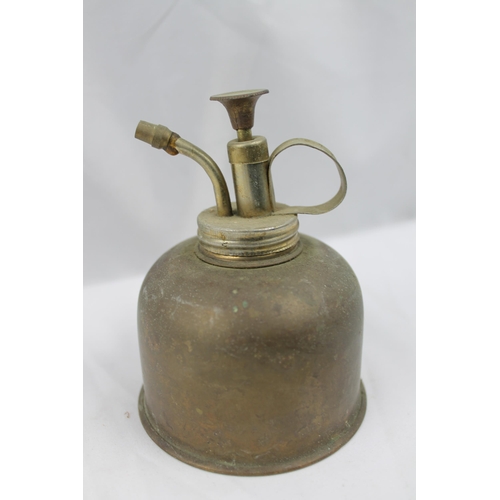 346 - Vintage Sanyei Brass Oil Can, 12cm tall