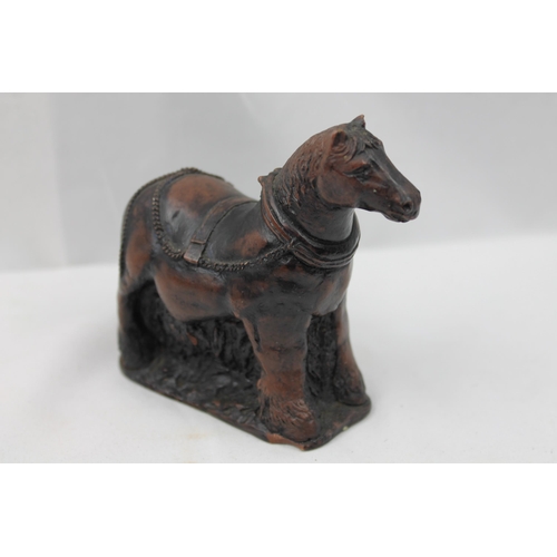 395 - Vintage Horse Statue, 11 X 10 cm