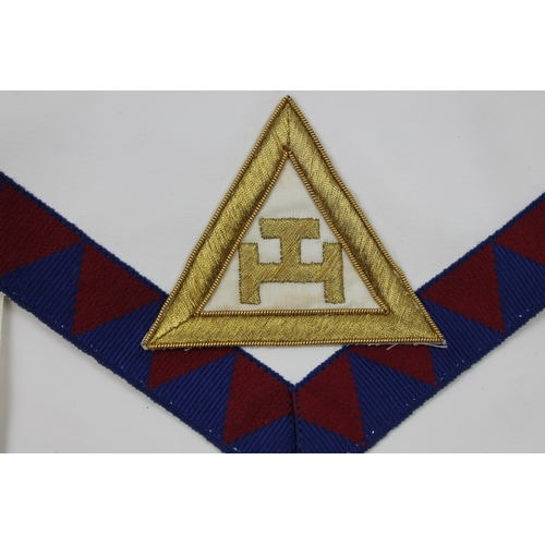 399 - Royal Arch Regalia Companion Apron, With a Masonic Royal Arch Sash, High Quality