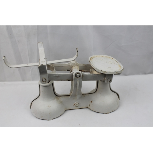 407 - Vintage Metal Kitchen Scale, 27 X 17 cm