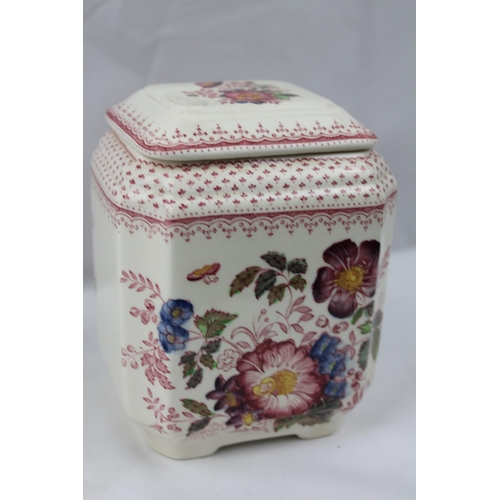 420 - Masons Paynsley Pattern Ironstone Tea Caddy, Excellent condition, 14 X 11 X 10 cm