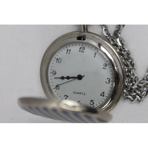 421 - 2007 Advance Quartz Pocket Watch with a Chain, 4.5 cm in diameter