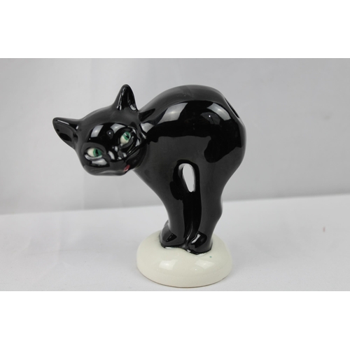 449 - Vintage Goebel Germany Porcelain Cat, Pretzel Holder, 10.5 cm tall, in mint condition