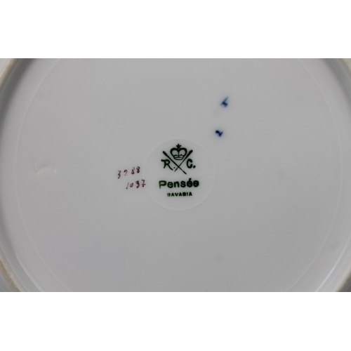 478 - Rosenthal Crown Pensee Bavaria Plate in Mint Condition, 21.4 cm in diameter