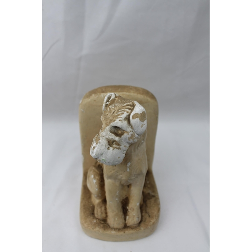 490 - Vintage Bookend Dog, 15 X 9 X 8 cm