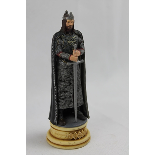3 - Metal Statue of Aragorn, White King, in Mint Condition, 10 cm tall