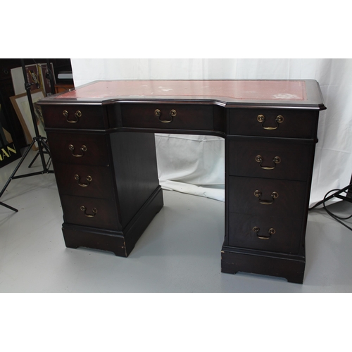 37 - Small Mahogany Pedestal Desk, 8 Draws , in One Solid Piece, 74 cm tall, 113.5 cm wide, depth 53.3 cm