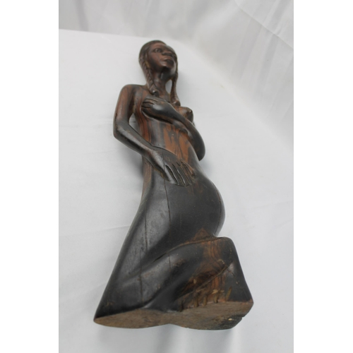 36 - African Vintage Kneeing Woman Sculpture 51.5cm height