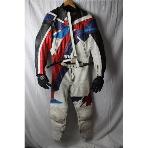 98 - Vintage Racing Leathers Motorcycle set With Glowes