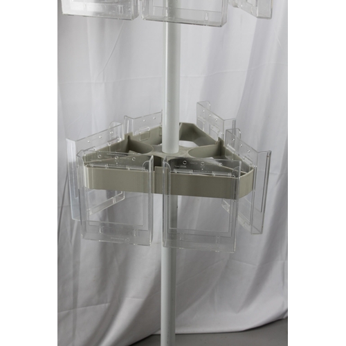 125 - Clear Acrylic Greeting Card Leaflet Pocked Stand