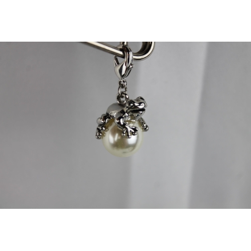 176 - Silver Frog on Pearl Pendant