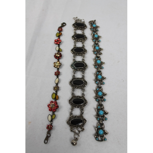 204 - Costume Jewelry, job lot