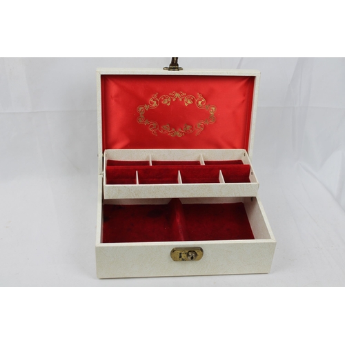 209 - Vintage Jewelry Box