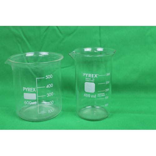 305 - Pyrex Graduated Low Form Griffin Measuring Beakers