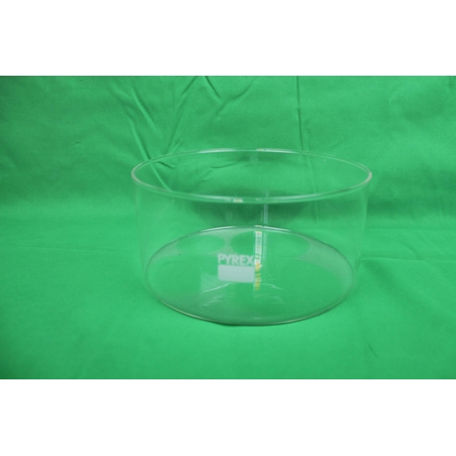 308 - Pyrex Large Glass Bowl , 9 cm tall and a 19 cm in diameter