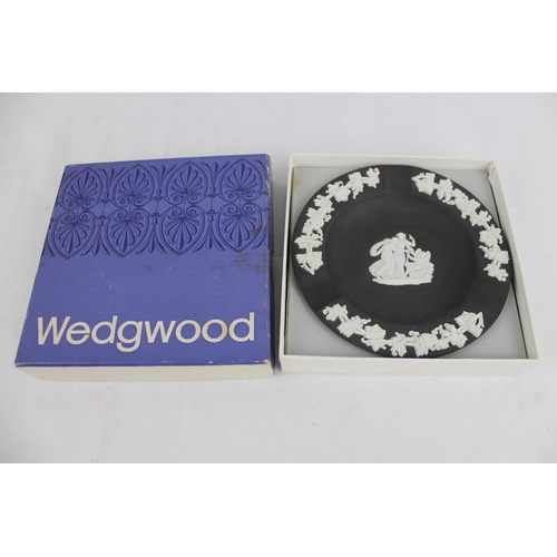 323 - Vintage Wedgewood Jasperware Black Cream Ashtray with Box