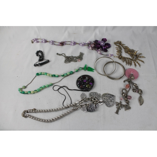 130 - Job Lot of Costume Jewellery