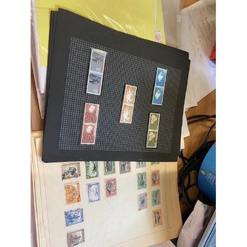 40 - Collections & ixed lots Benelux in large envelope with very fresh approval book of Luxembourg s/card... 