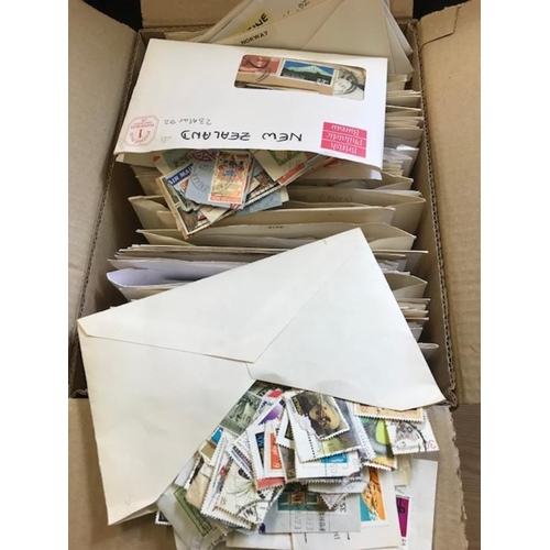 75 - Collections & Mixed Lots - World, sorted into envelopes.  (100s)  (B)