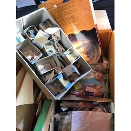 26 - Collections & Mixed Lots - Large clearance box, plenty for sorting.  (1000s)  (B)