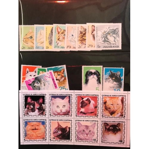 107 - Thematics Cats Extensive colln of World singles and sets depicting cats u/m on Hagner type pages in ... 