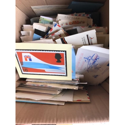 118 - Covers - Box of mixed, all periods included. Many Airmails.  (100s)  (B).