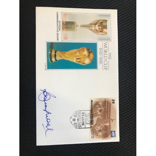 55 - Autographs 1986 Tuvalu FDC signed by Bobby Moore photo (1) (S)