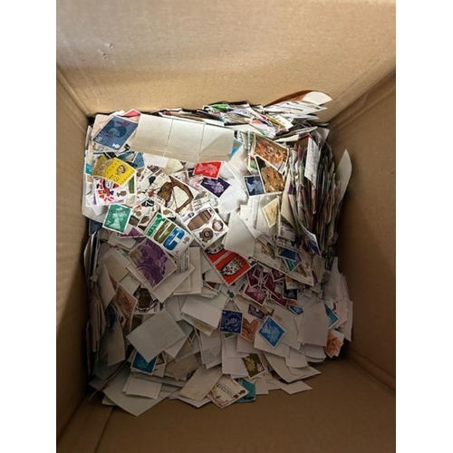 762 - GB mixed box of off paper huge variety some older & some mint (1000s) (B)