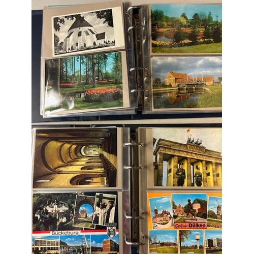 84 - Postcards - Mainly modern Tourist types in 3 albums. (100s) (B)