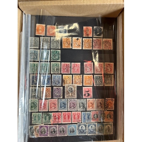 8 - Collections & Mixed Lots - Latin America box with singles, stock-cards & pages & one Country collect... 