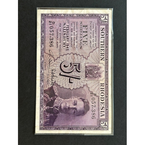 137 - Banknotes - Southern Rhodesia 1945 5/-, reasonable condition. (1) (S)