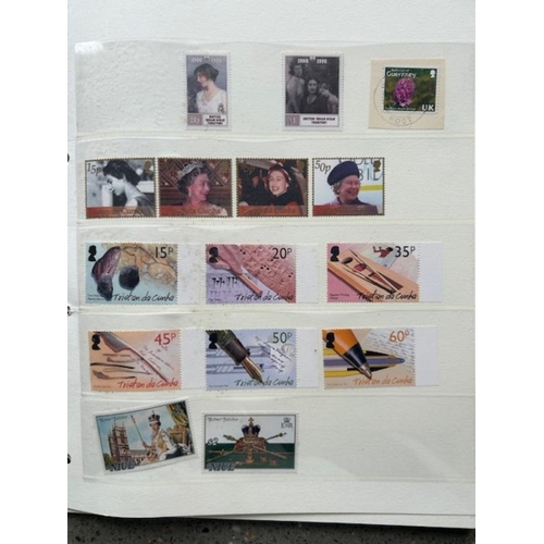 108 - Collections & Mixed Lots - Mixed very recent (mainly 21st Cent.) U/M Commonwealth. (dozens) (E)