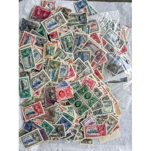 114 - Omnibus large packet of 1935 Jubilees m & u needs checking (many 100s) (E)