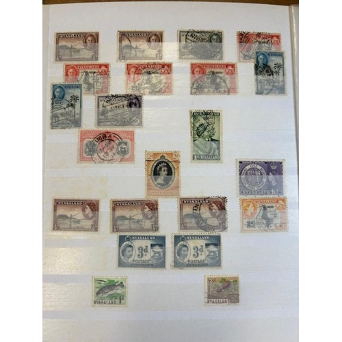 100 - Collections & Mixed Lots - Mixed Nyasaland to Papua, slightly dup. ranges to 1970s. (A)