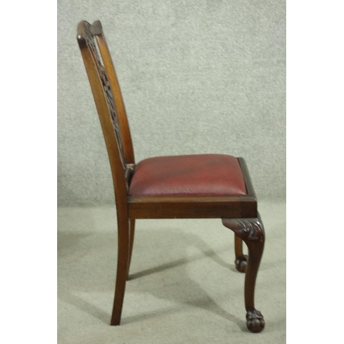 462 - A set of five Chippendale style mahogany dining chairs including one carver and four side chairs, th... 