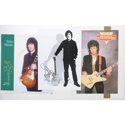 655 - Gary Moore - framed autographed Star Card Celebrity Signatures set, in aid of Great Ormond Street Ho... 