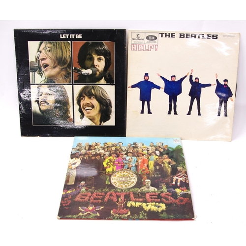 710 - The Beatles - 'Sgt Pepper's Lonely Hearts Club Band' vinyl LP, PMC7027 mono pressing, white inner sl... 