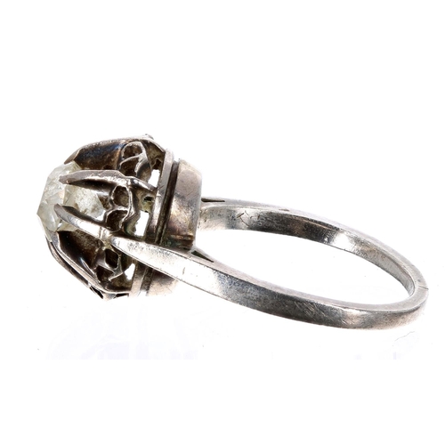 111 - Old brilliant-cut diamond solitaire ring in a white metal mount, 0.81ct approx, clarity SI, colour G... 