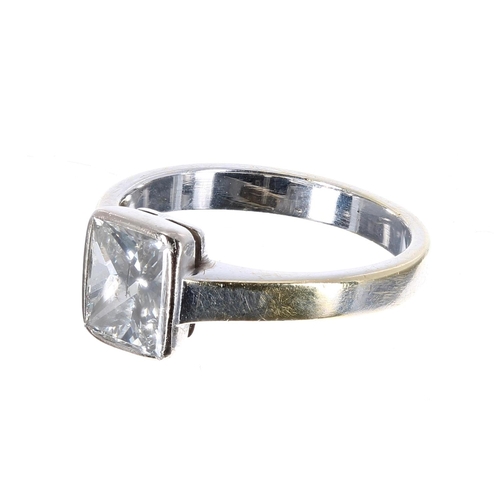 87 - 18ct white and yellow gold princess-cut diamond ring, 1.25ct approx, clarity I1, colour H/I, width 8... 