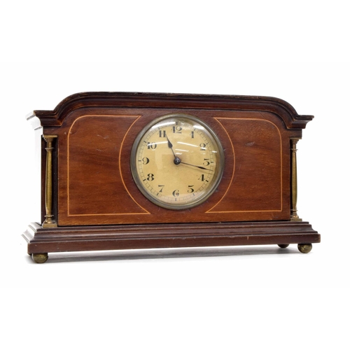 2519 - Mahogany mantel clock timepiece inlaid with boxwood lines, 6.5