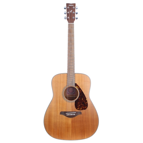 88 - 2011 Yamaha FG700MS acoustic guitar, made in China, ser. no. HHN2xxxx8; Back and sides: Nato; Top: s... 