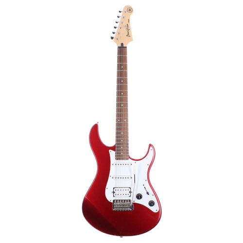 87 - 2005 Yamaha Pacifica electric guitar, made in Taiwan; Finish: candy apple red, various dings and scr... 