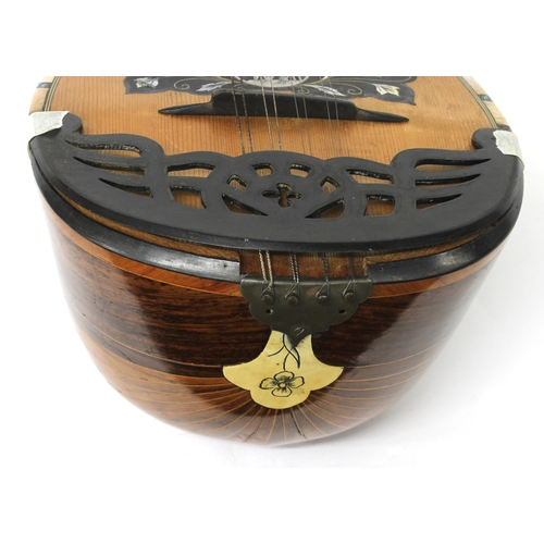 1266 - Good Neapolitan mandolin, with rosewood bowl and mother of pearl banded spruce table and sound hole,... 