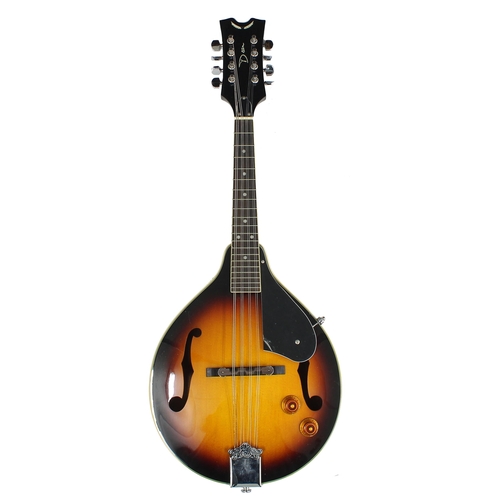 1277 - Contemporary Dean A-style electric mandolin, sunburst finish with two tuning knobs, box... 