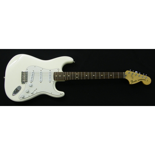 108 - 2012 Fender Classic Series '70s re-issue Stratocaster electric guitar, made in Mexico, ser. no. MX12... 