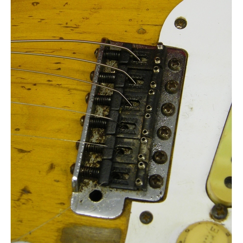 67 - 1957 Fender Stratocaster electric guitar, made in USA, ser. no.-21317, two-tone sunburst finish with... 