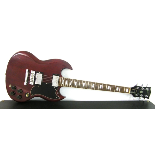 84 - 1976 Gibson SG Standard electric guitar, made in USA, ser. no. 00152931, cherry red finish with vari... 